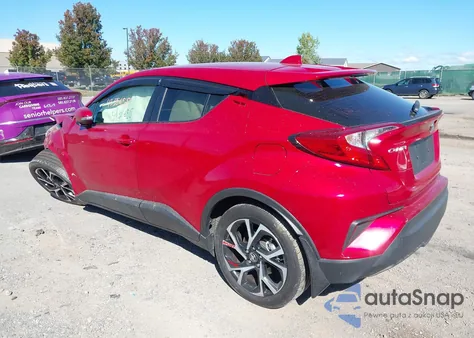 2021 Toyota C-Hr Xle z USA, uszkodzony, nr VIN JTNKHMBX5M1105096